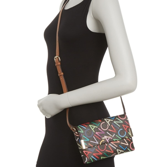 🎁 Calvin Klein Logo Crossbody Bag 💫 - Picture 9 of 9